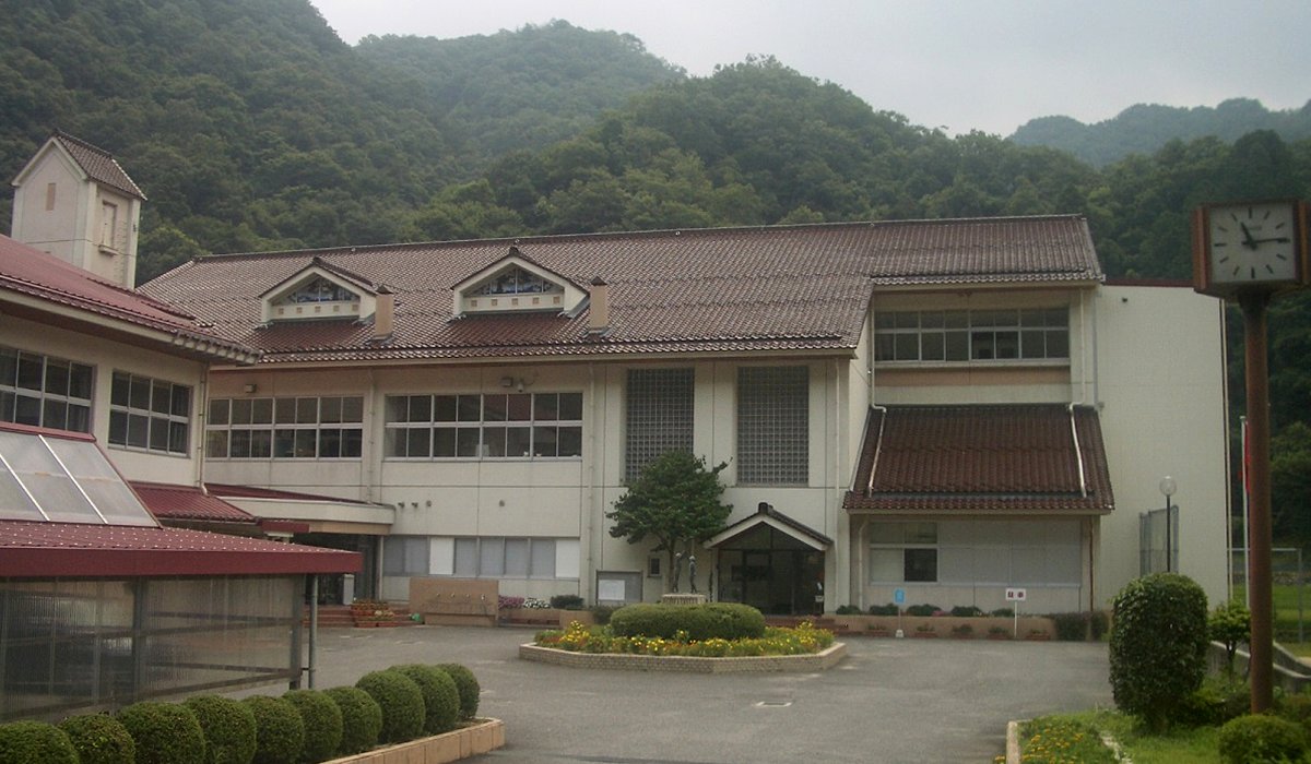 作木中学校