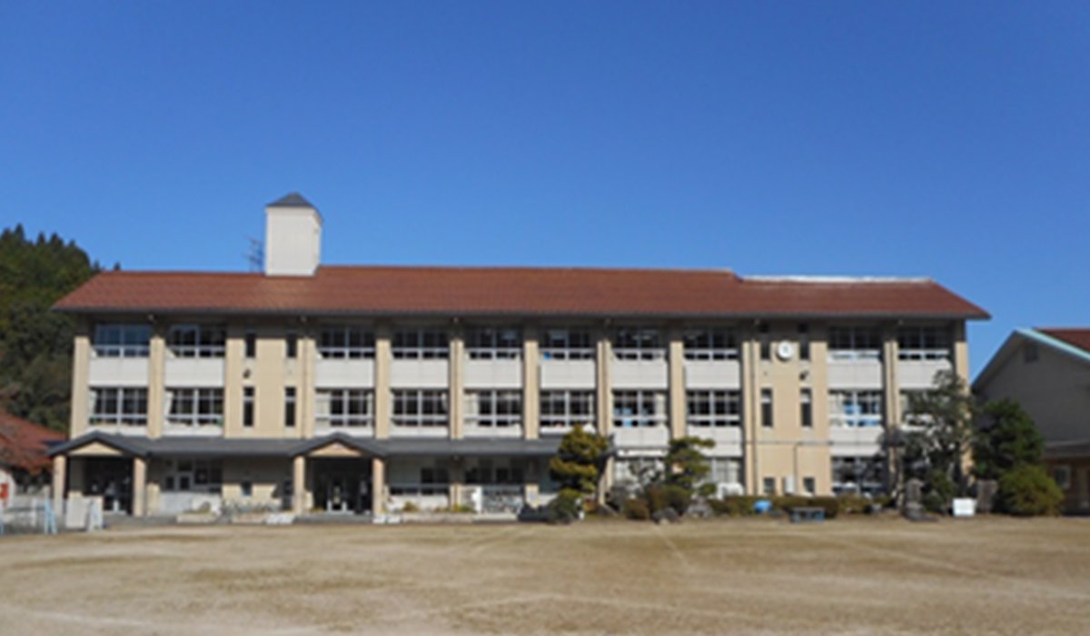 河内小学校