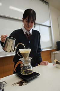 第1回カフェ部②200px×301px.png