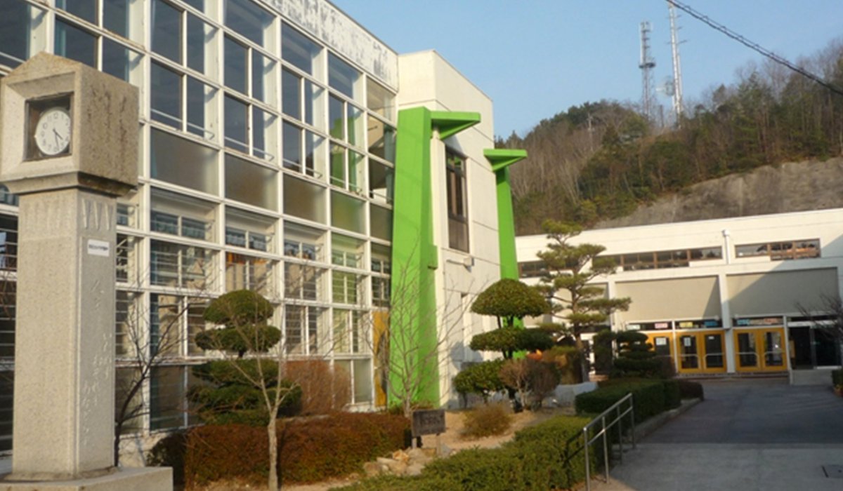 吉舎小学校2