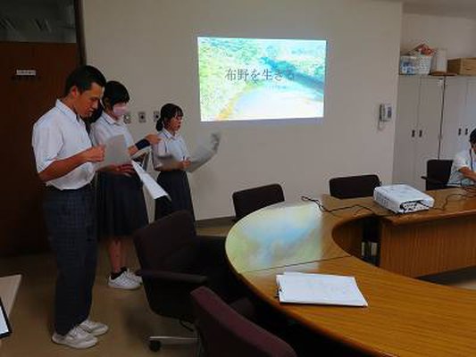 ３年生プレゼン発表.jpg
